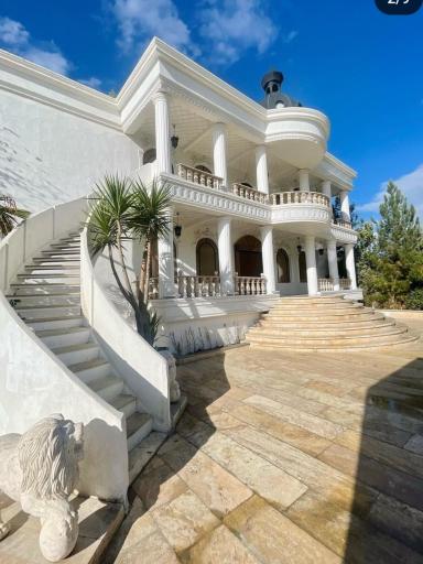 عکس باغ قصر سفید