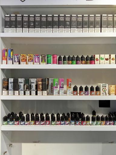 عکس ویپ شاپ سیمپسون ۳