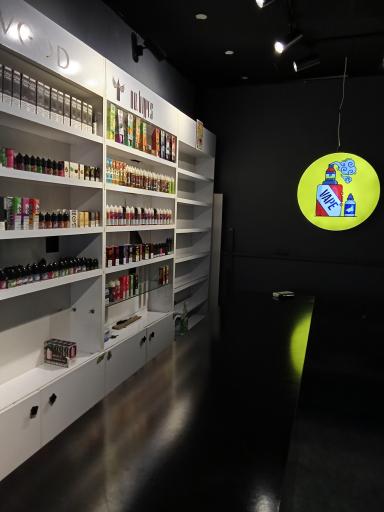 عکس ویپ شاپ سیمپسون ۳