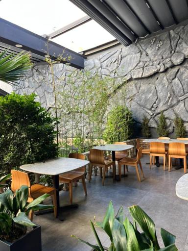 عکس مجموعه غذایی و کافی شاپ مهان