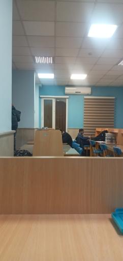 عکس کتابخانه دکتر عباس حری