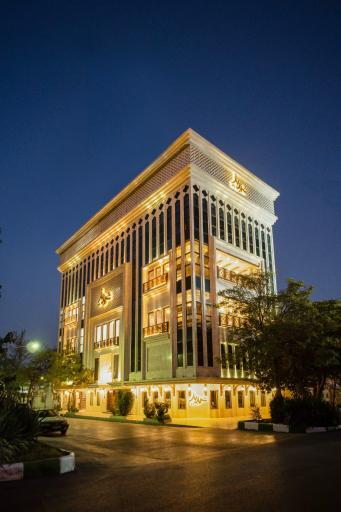 عکس رستوران شبدیز