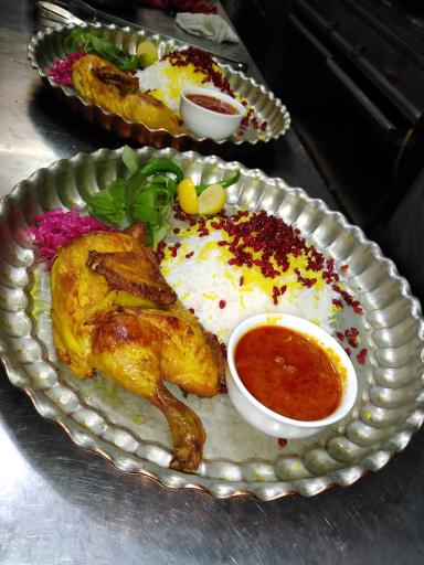 عکس رستوران سنتی قصر ایرانیان