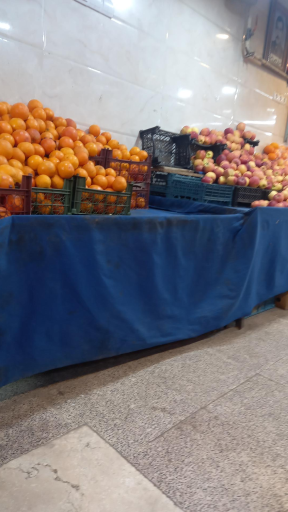 عکس میوه فروشی روانش