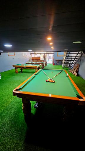عکس بیلیارد لانژ و کافه گیم اسپرت کلاب