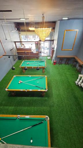 عکس بیلیارد لانژ و کافه گیم اسپرت کلاب
