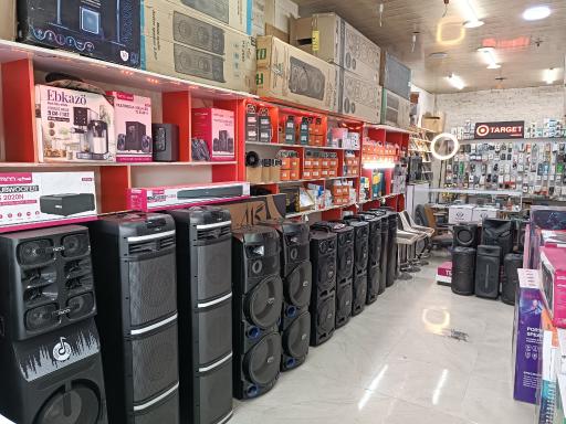 عکس فروشگاه اسپیکر و موبایل بهنام