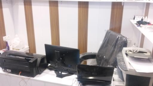 عکس خدمات کامپیوتری وحید