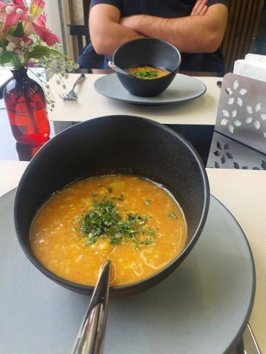 عکس رستوران هیلان