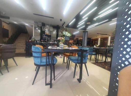 عکس رستوران هیلان