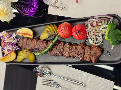 عکس رستوران هیلان