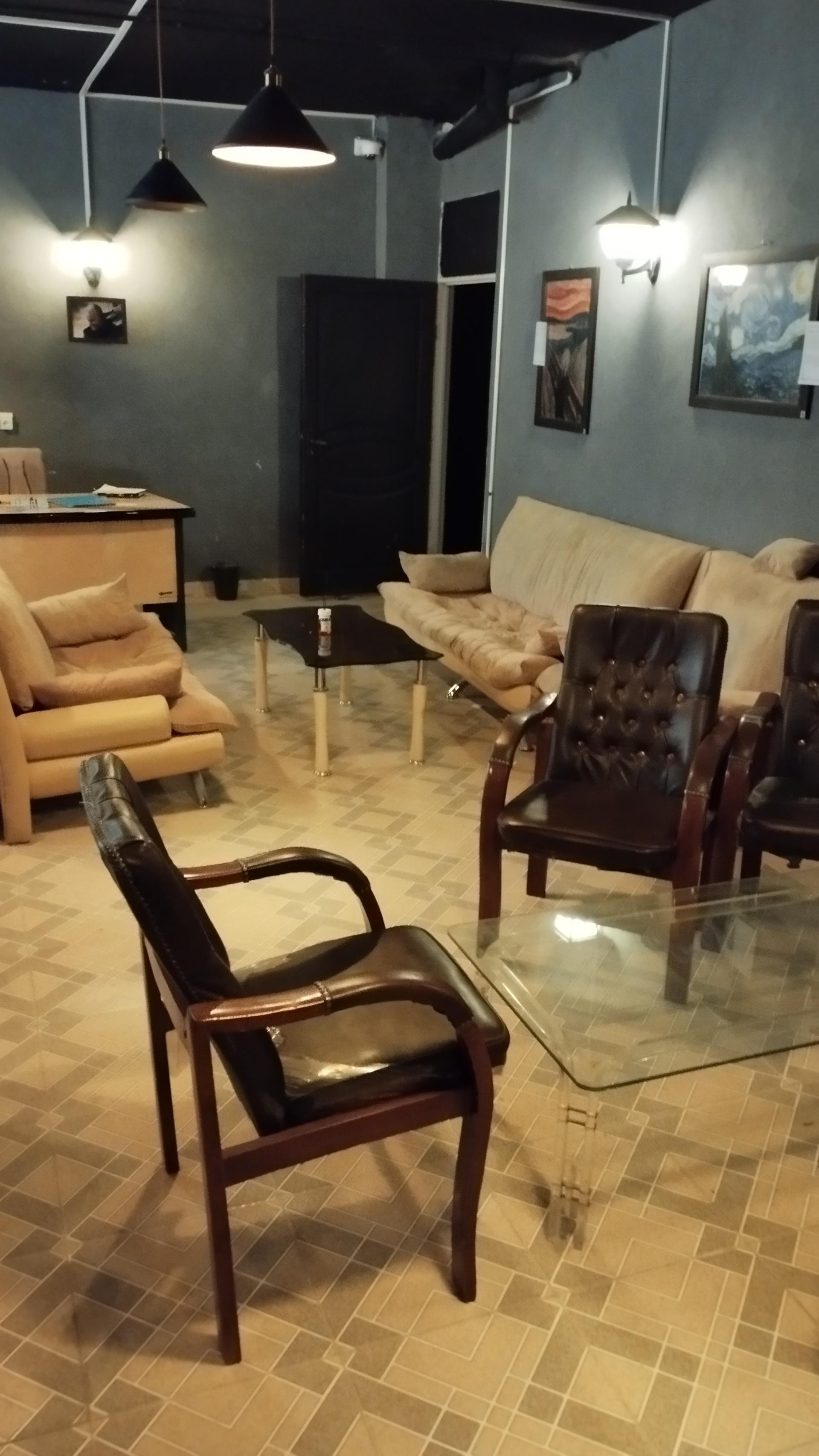 عکس اتاق فرار خانه معما بازی زیر هشت و آزور