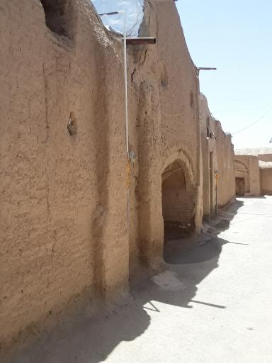 عکس قلعه تاریخی و باستانی قلعه سفید