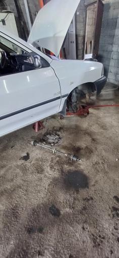 عکس تعمیرگاه اتومبیل علی