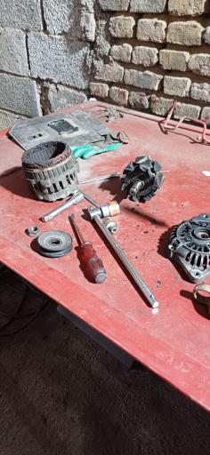 عکس تعمیرگاه اتومبیل علی