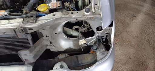 عکس تعمیرگاه اتومبیل علی