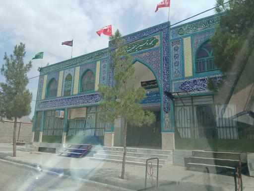عکس مسجد و حسینیه سیدالشهدای شهر حاجی آباد