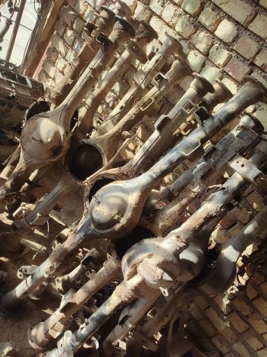 عکس استوک 2000 احمد خالدی