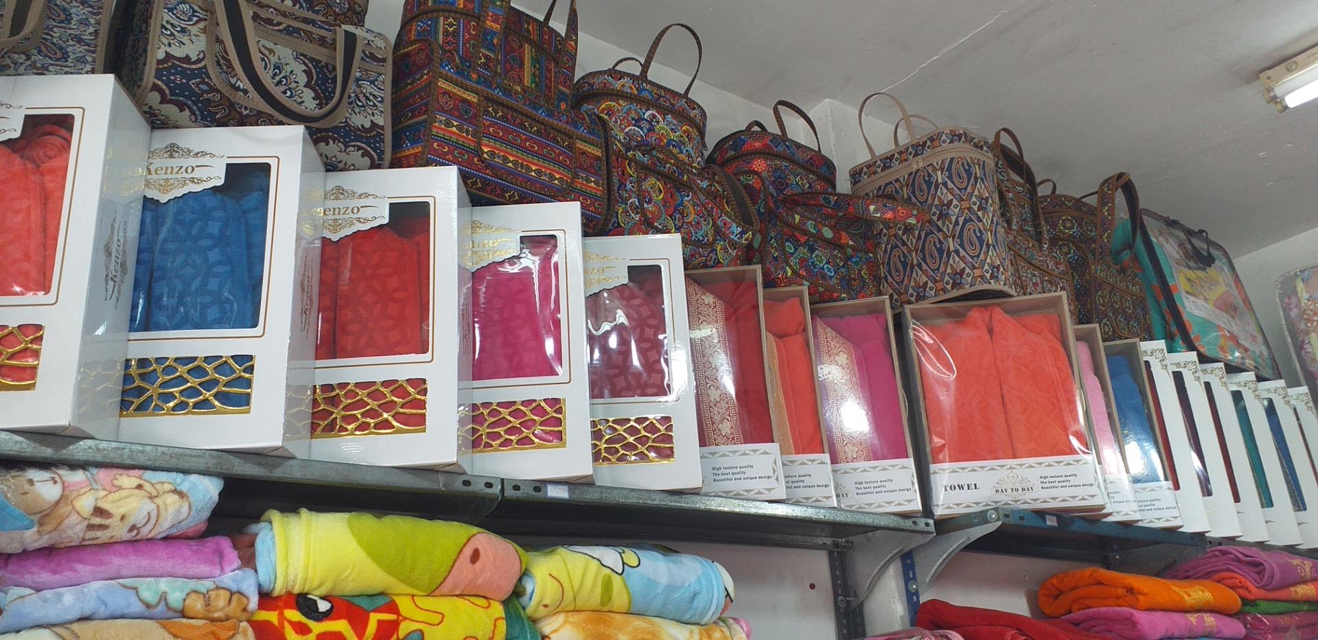 عکس ارزانسرای منسوجات قاصدک