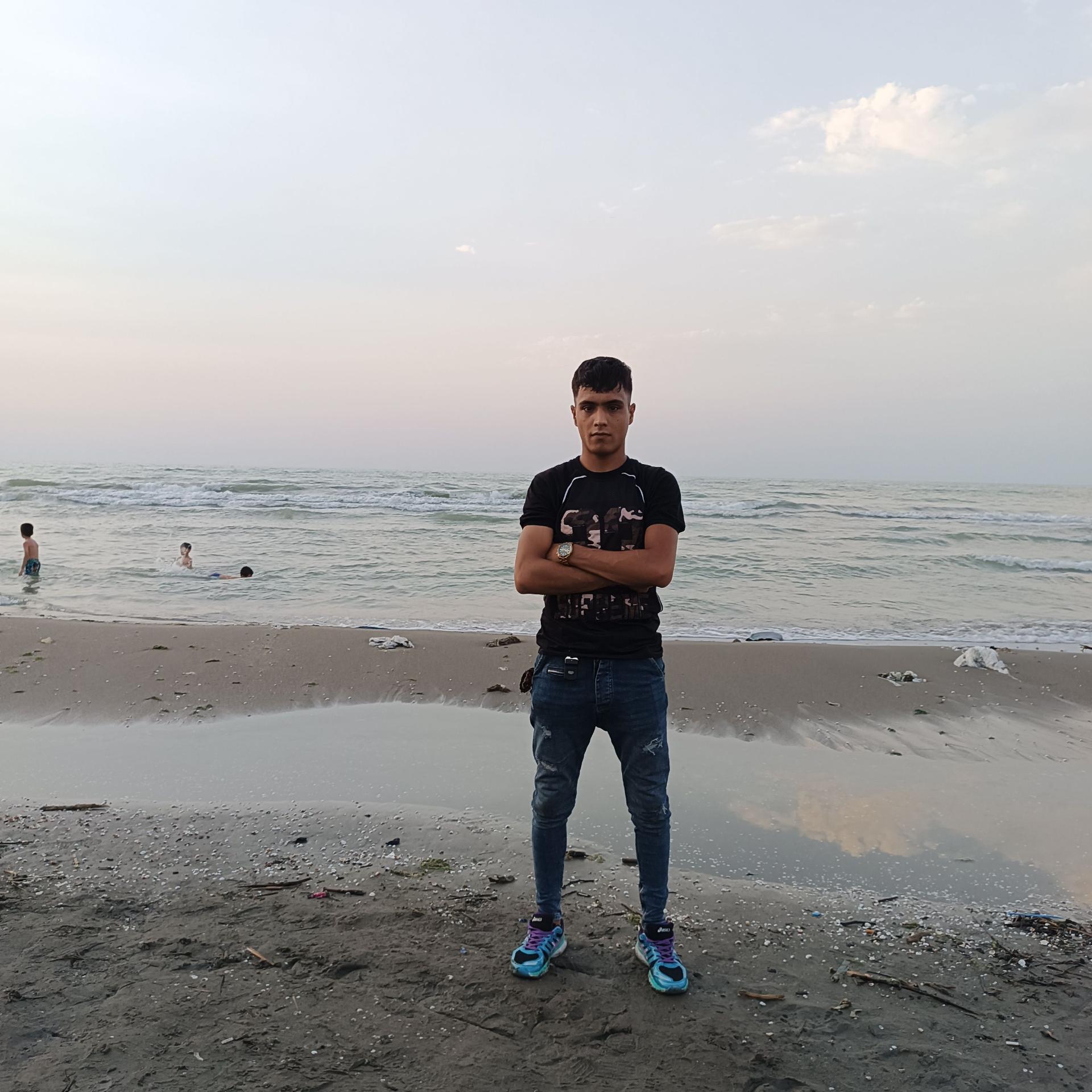 عکس موج شکن انزلی