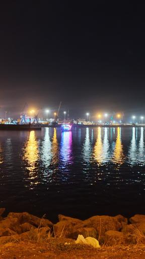 عکس موج شکن انزلی