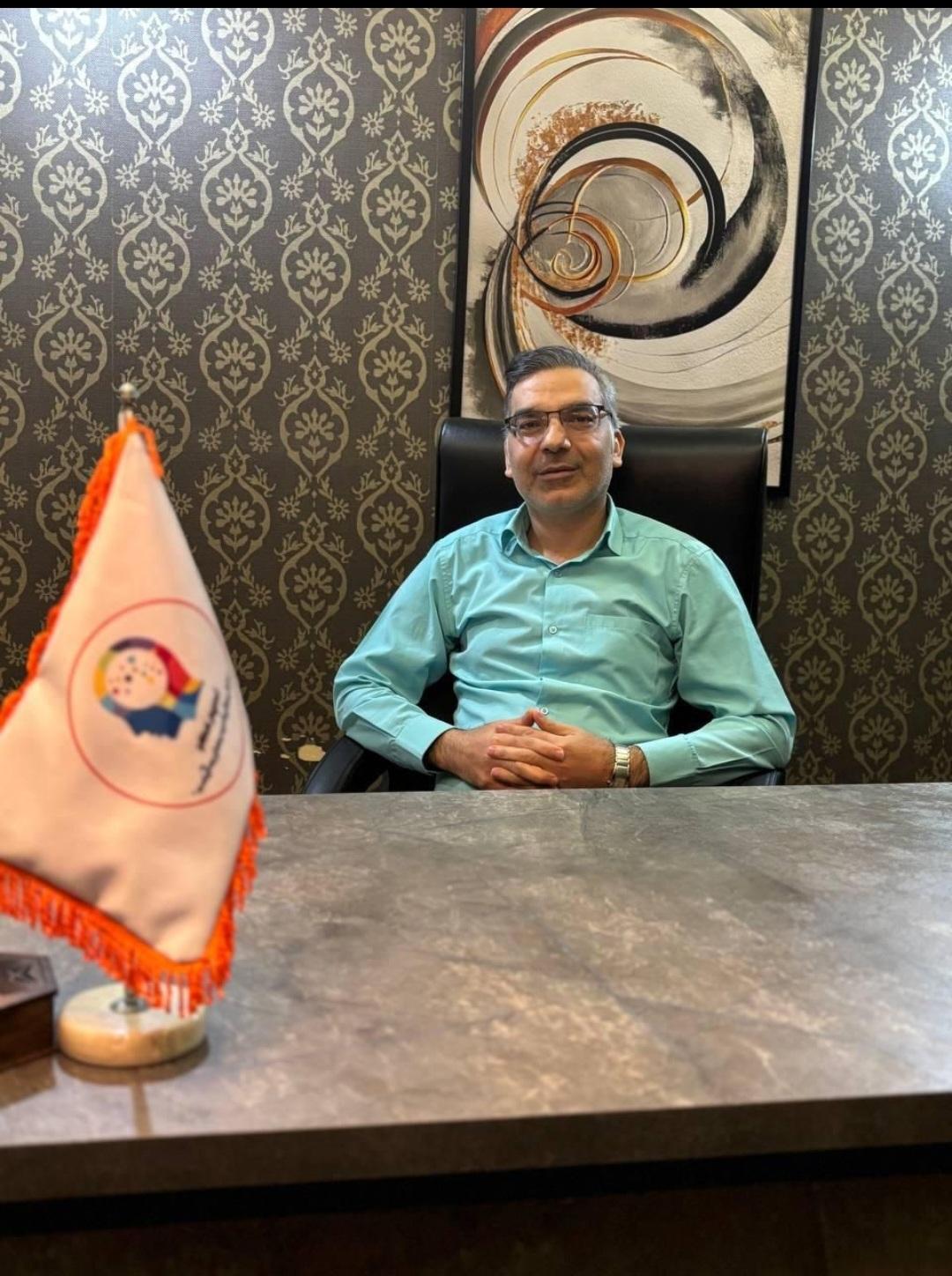 عکس روانشناس و مشاوره خانواده هادی محمدی
