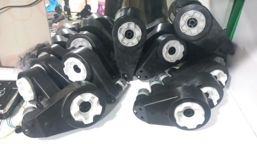 عکس تعمیرات ماشین شارژی بچه های آفتاب