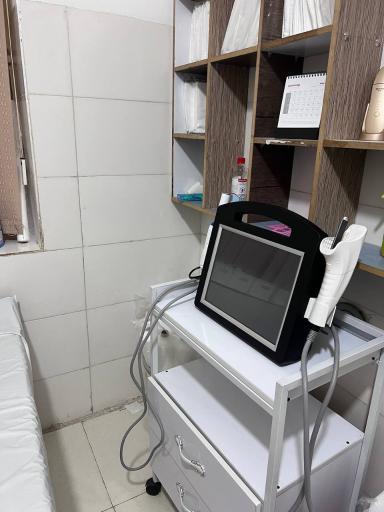 کلینیک زیبایی و لیزر هیوا