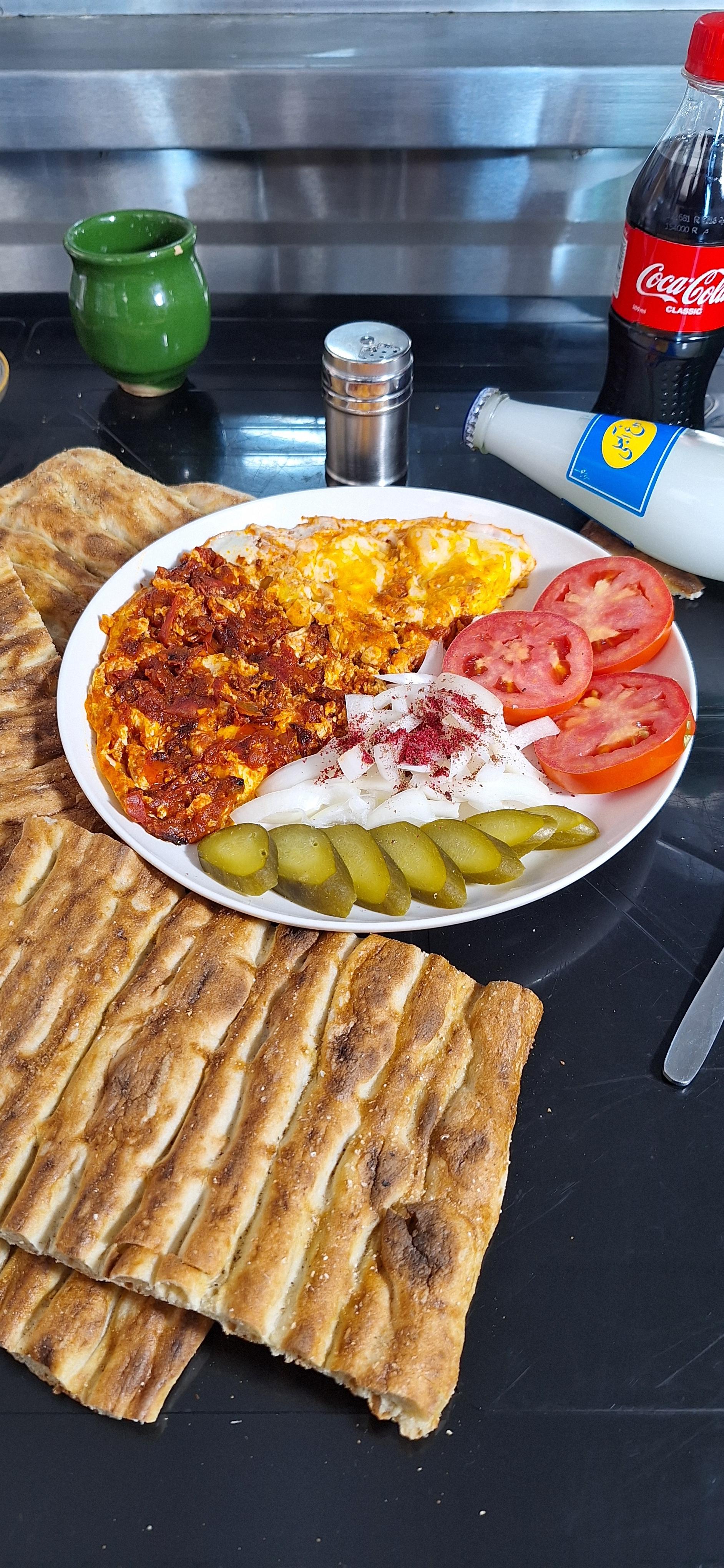 عکس کافه صبحانه مهندس 