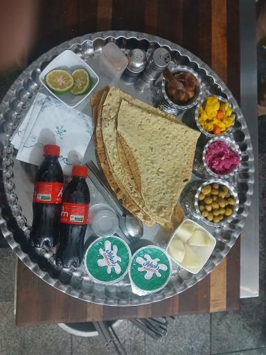 عکس رستوران مهرگان