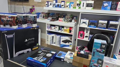 عکس کنسول و بازی پی اس لند