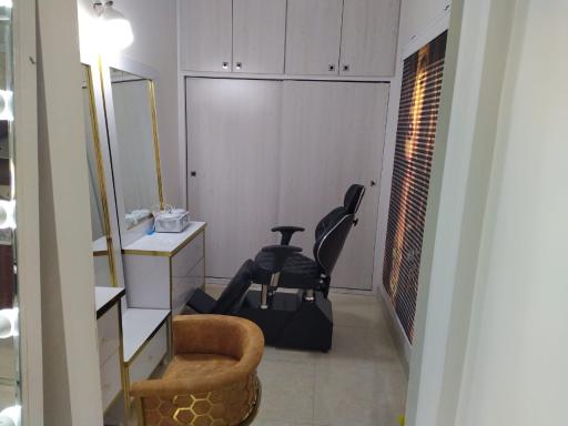 عکس آموزشگاه زیبایی دلربا