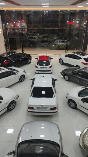 عکس اتو گالری عمارت خودرو