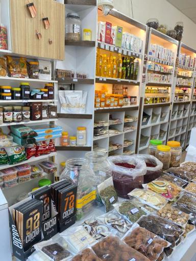 عکس عطاری و سلامتکده شفا 