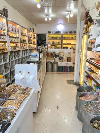 عکس عطاری و سلامتکده شفا 