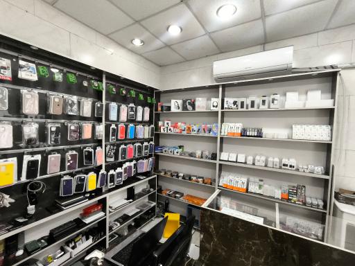 عکس تعمیرات تخصصی موبایل حمید