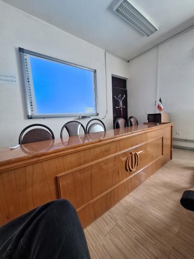 عکس دانشکده ادبیات و علوم انسانی 