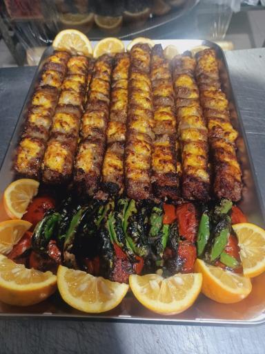 عکس کباب سرای زیتون