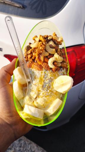 عکس آبمیوه و بستنی دایی غلام