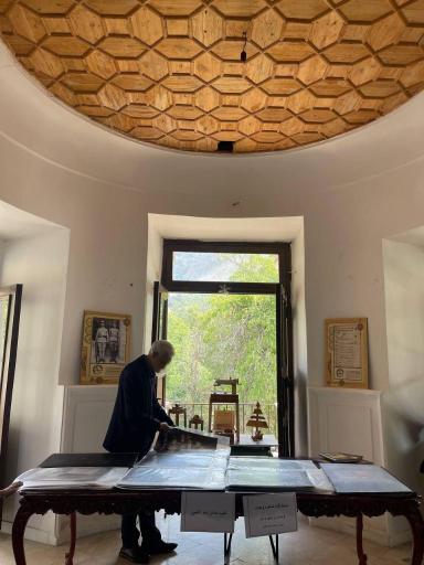 عکس عمارت مظفریه اوشان