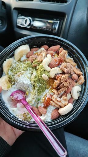 عکس آبمیوه و بستنی دایی غلام