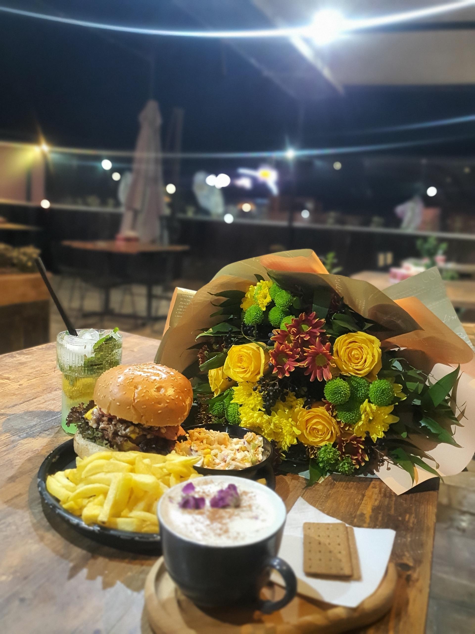 عکس کافه رستوران گپ