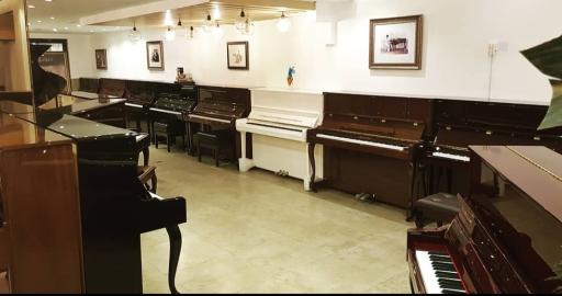 عکس پیانو صبا