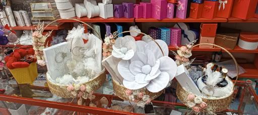 فروشگاه کادویی و بله برون شایان