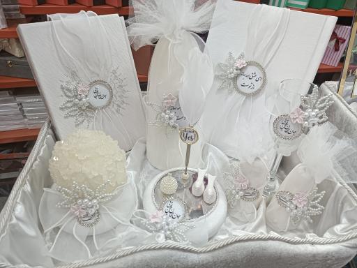 عکس فروشگاه کادویی و بله برون شایان