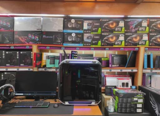 عکس خدمات کامپیوتری داریوش