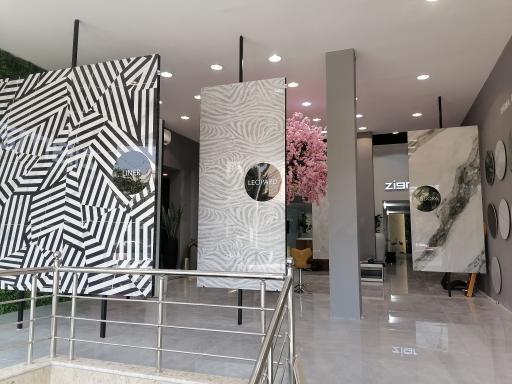 عکس بازرگانی کاشی و سرامیک مصطفی نادری