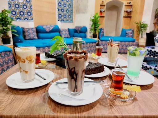 خانه فیروزه ویژه بانوان