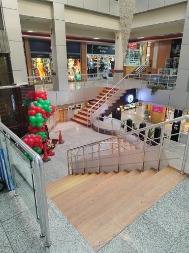 عکس مجتمع تجاری اداری پارسیان