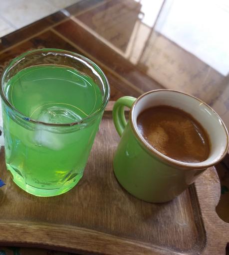 عکس کافه صبحانه و قهوه موسیو 